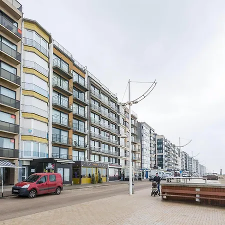Apartmán In With Stunning Sea View, Cleaning Included *